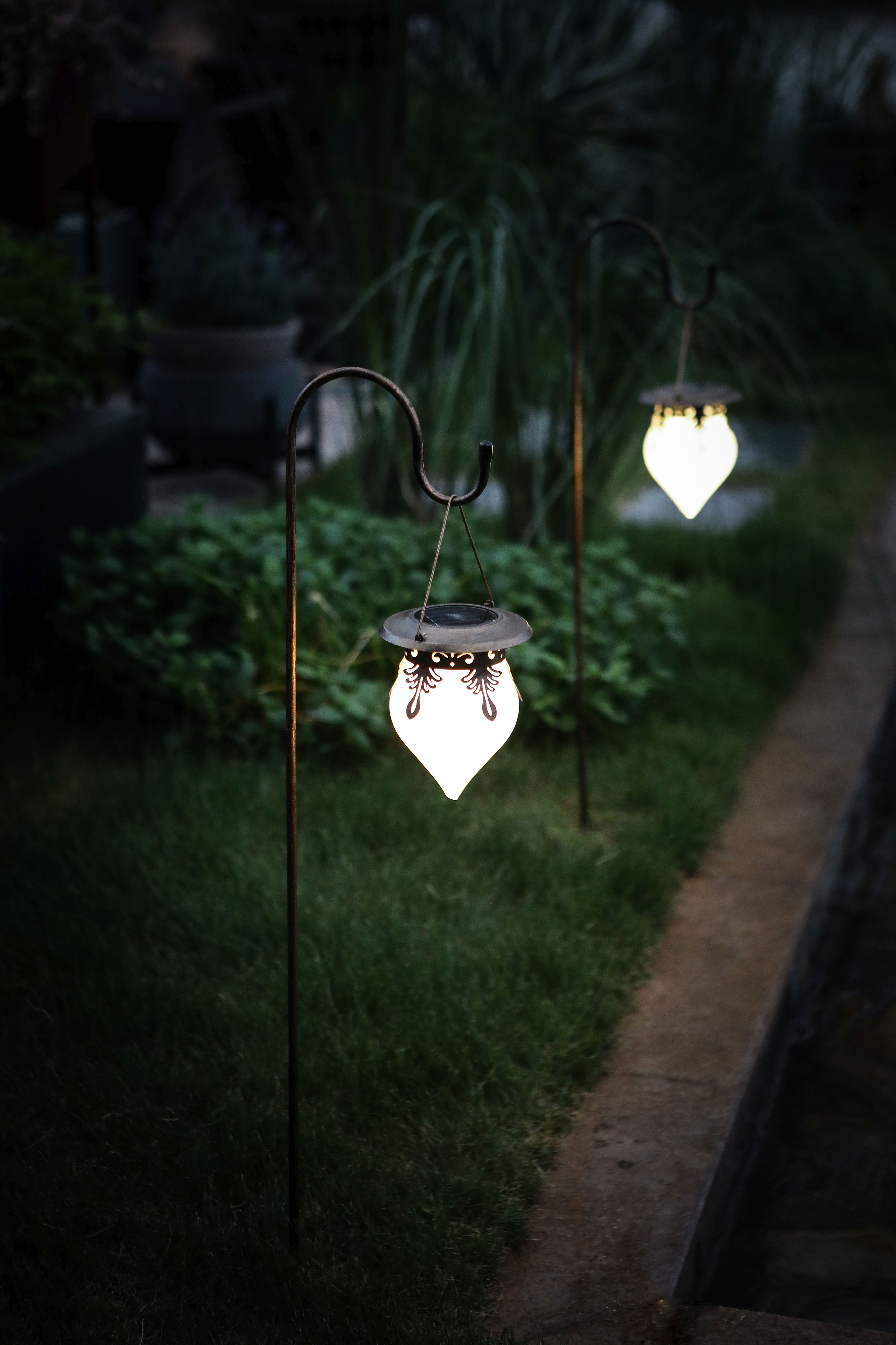 Luxen Home Wxe0092 Set Of 2 Hanging Cone Shaped Solar Lights With Shepherds Hook