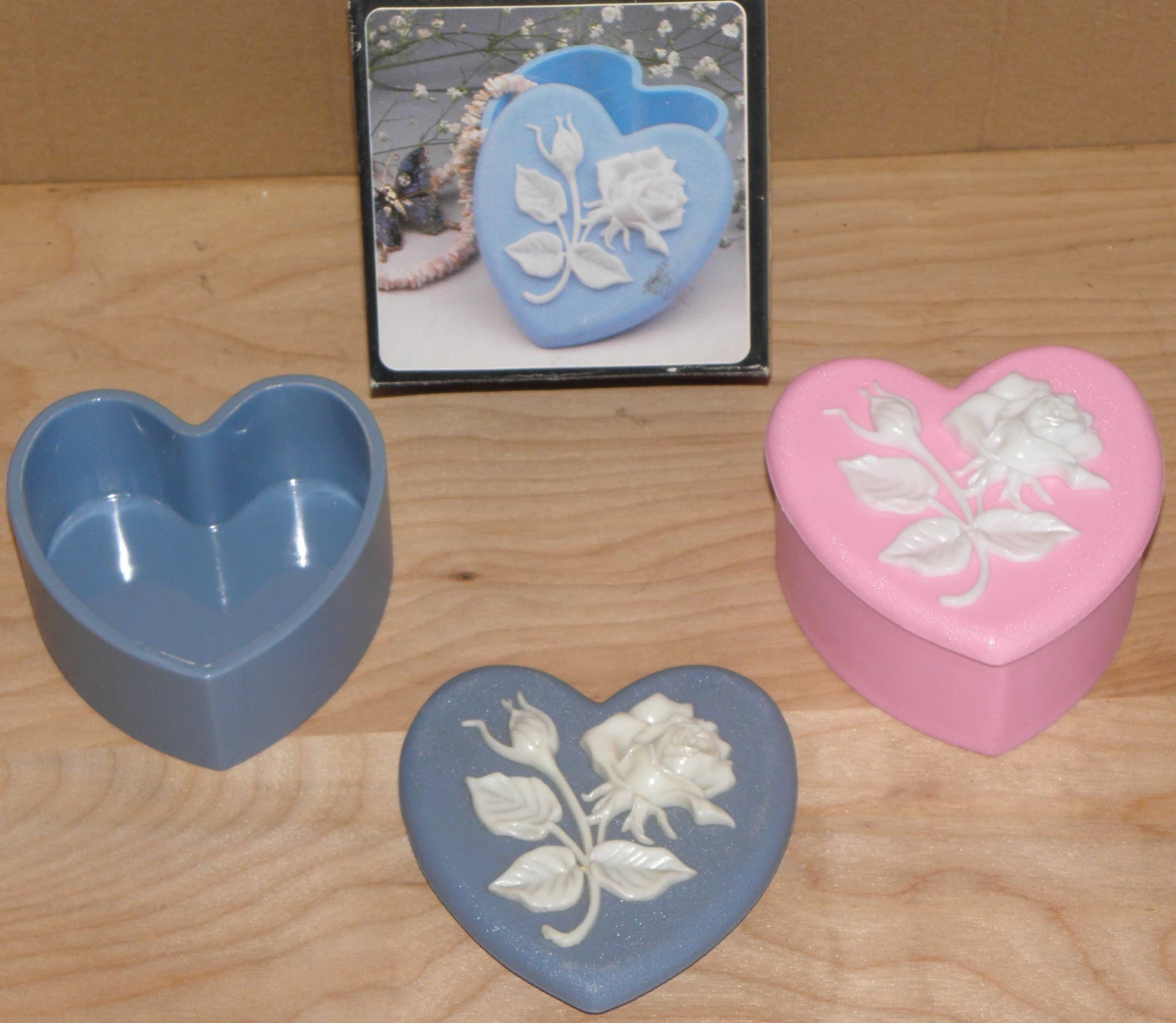 724- Jewelry Heart Box With Flower, White - 12 Piece