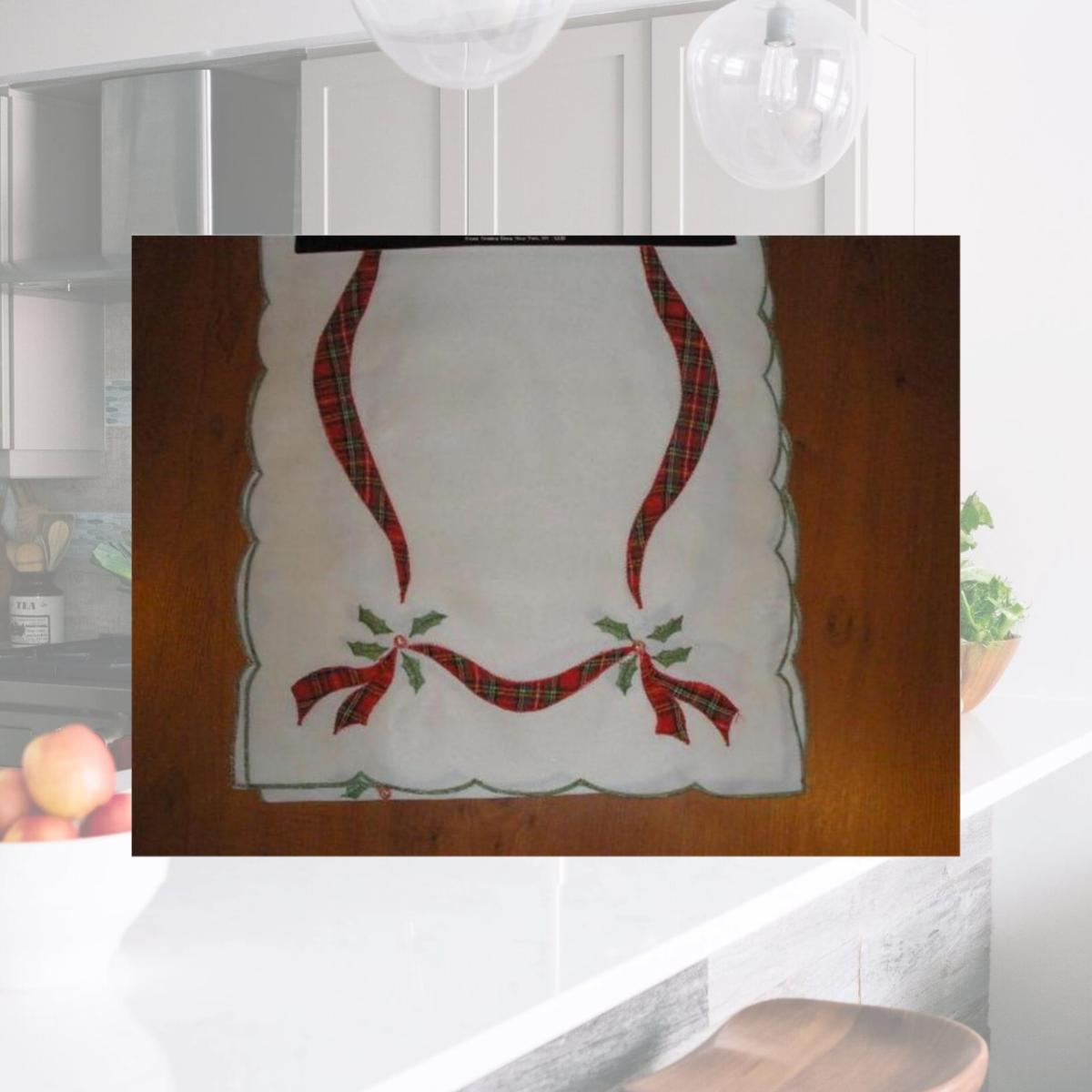 Picture of Tapestry Trading ZC09008-1436 14 x 36 in. Embroidered Christmas Ribbon Cutwork Placemats