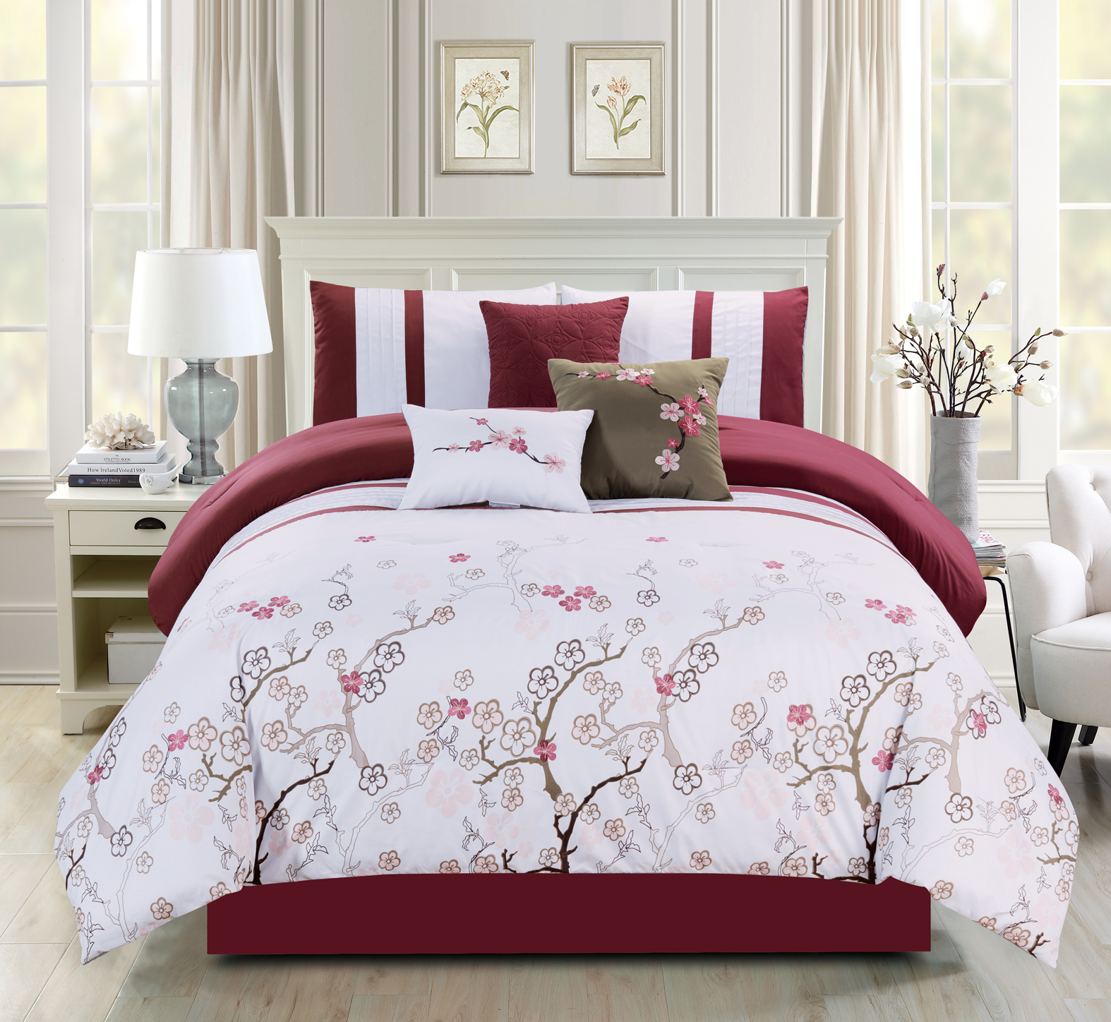 21160q 7 Piece Justin Embroidery Comforter Set, Queen