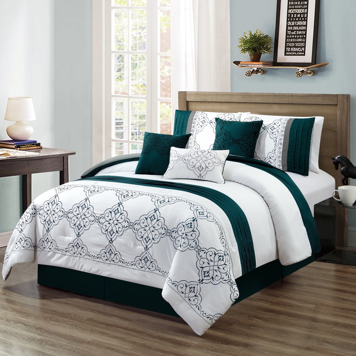 21299q Chula Embroidery 7 Piece Comforter Set, Queen