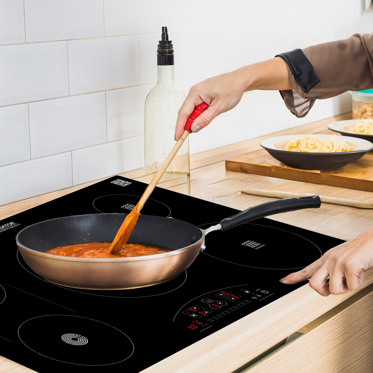 Picture of Equator Advanced Appliances EHC 36532 Equator 36' Electric Hybrid CERAMIC-INDUCTION 5 Burner Cooktop 220V