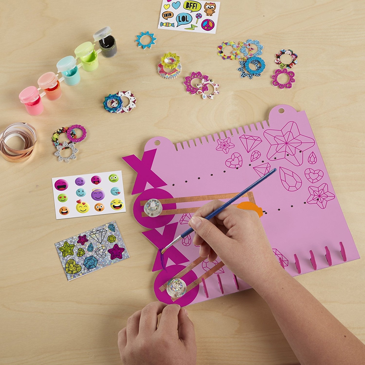 Learning Resources Beads, Findings, and Jewelry Making