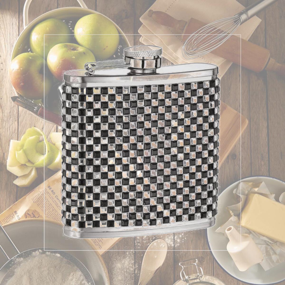 Picture of FJX Wholesale HFL-SP069 6oz White and Black Diamond Flask