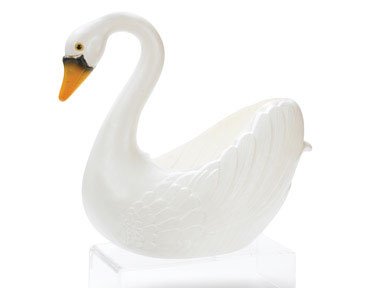 16 In. Swan Planter - White