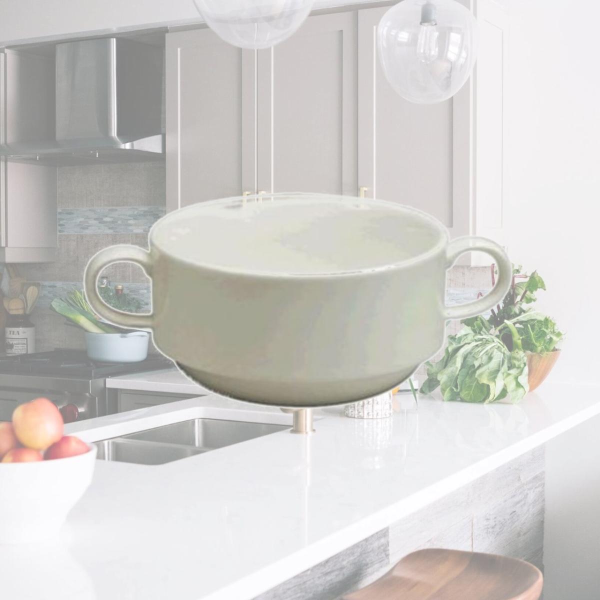 Picture of Oneida W6030000702 9.5 oz Cromwell 2-Handled Bouillon  White