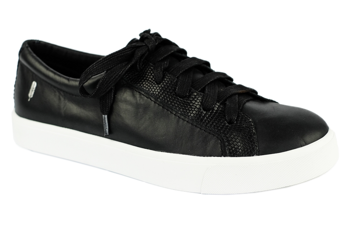 Rv4206606 Womens Alameda Sneaker, Black - Size 6