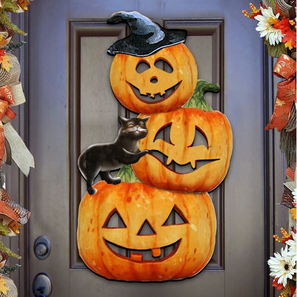 8158415h Scary Stocking Pumpkins Door Hanger
