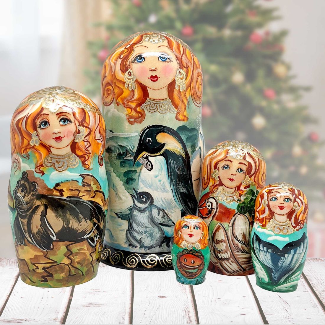 Picture of G.DeBrekht 140811 3.5 x 3 in. Penguins Family Matreshka Nesting Hand-Painted Doll Figurine - Set of 5