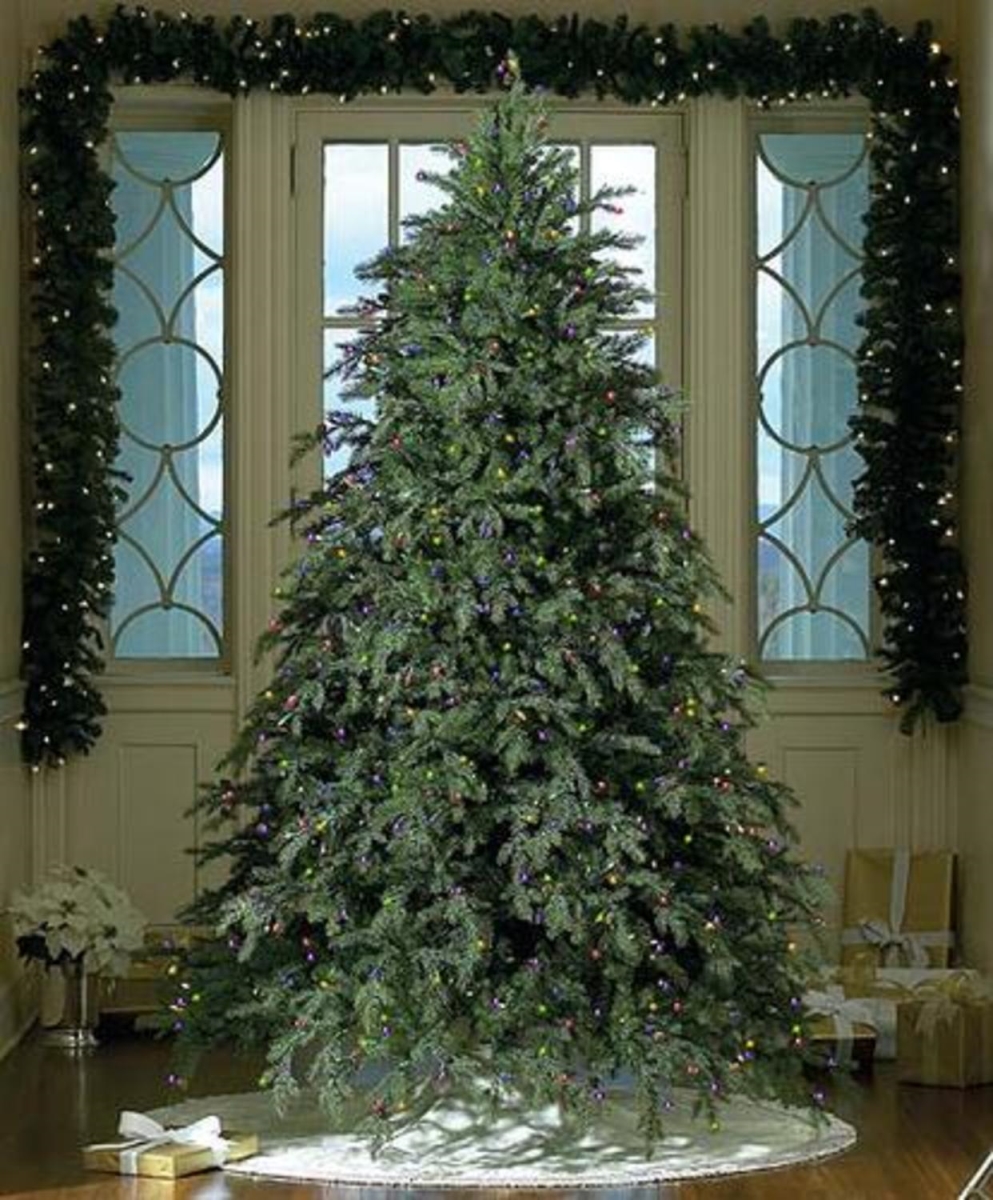 32626654 7.5 Ft. Artificial Full Christmas Tree - Clear Lights