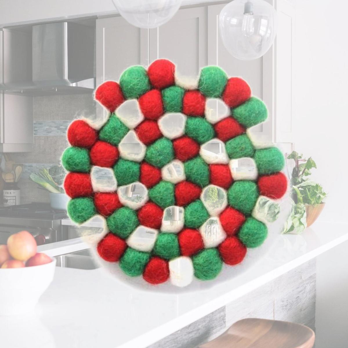 Picture of Global Groove GLG50058-10L Multicolor Trivet - White Christmas