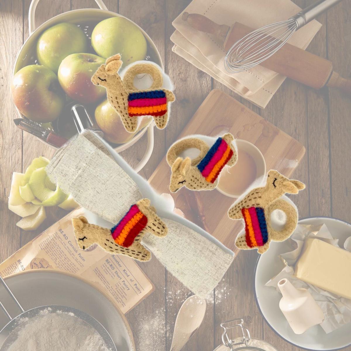 Picture of Global Groove GLG70036-01-S4 Llama Napkin Rings, Tan - Set of 4