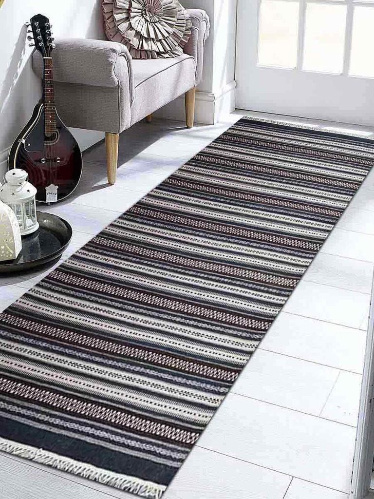 2 Ft. 6 In. X 12 Ft. Contemporary Hand Woven Kelim Woolen Area Rug, Charcoal & White