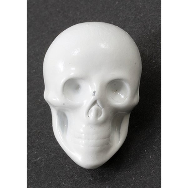 MUL2541 Skull for Dollhouse Miniature