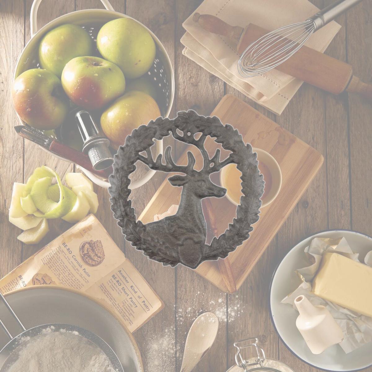 Picture of Handcrafted Model Ships k-0760-cast-iron 8 x 1 x 8 in. Cast Iron Deer & Wreath Kitchen Trivet