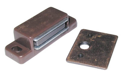 La508 Brn Single Magnetic Catch With Strike, Brown