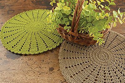 15 In. Mode Crochet Doily & Charger
