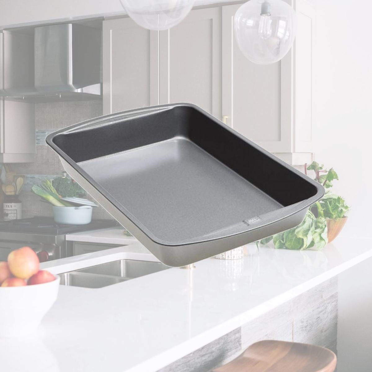 Picture of Bradshaw International 4010 N-S 13 X 9 Oblong Bake Pan - Non Stick