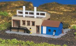 Bac45902 Factory With Accessories Built-up - N Scale Model Railroad Building