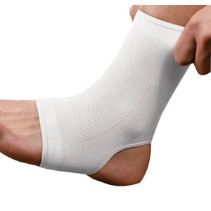 88207300 Ace Ankle Support, Small