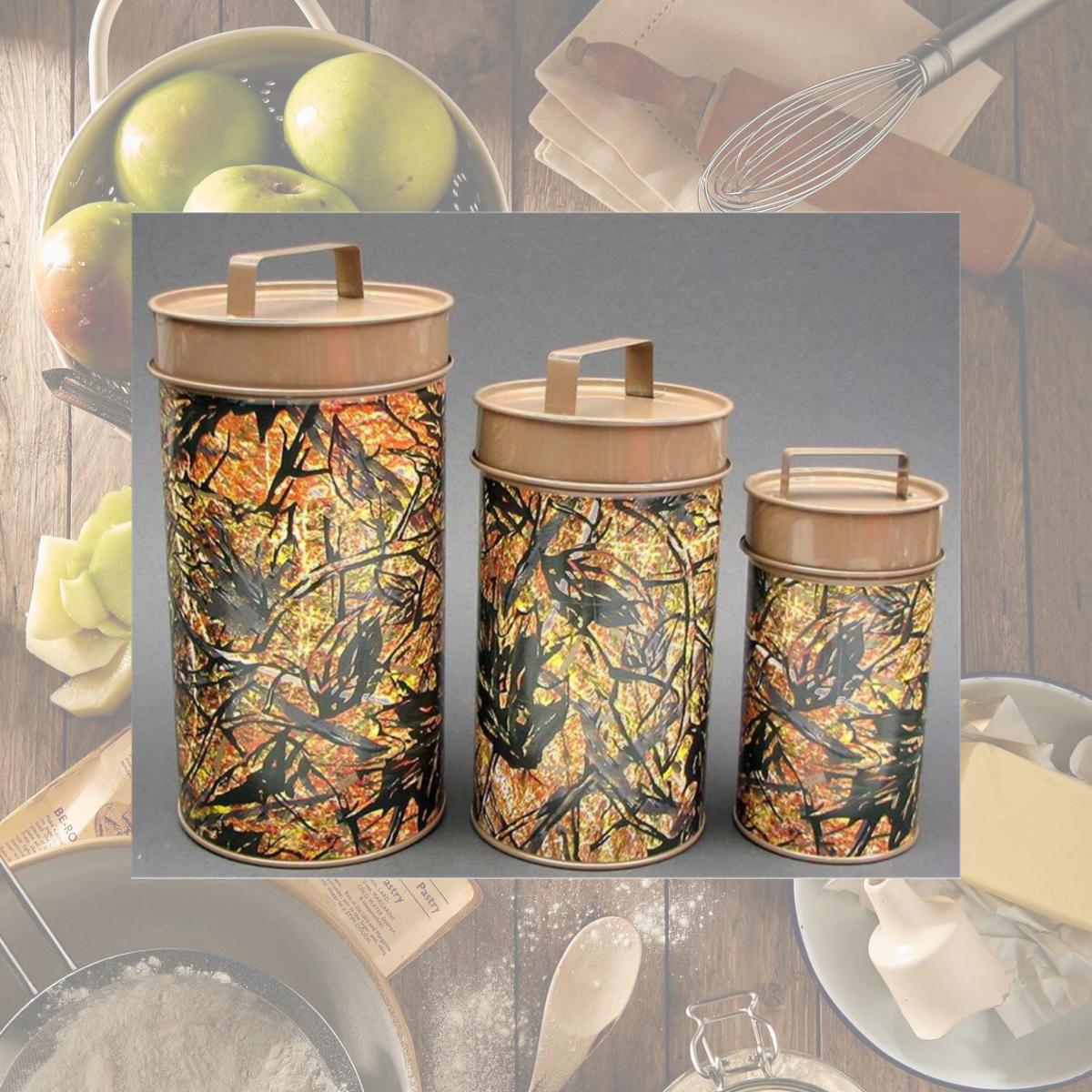 Picture of IWGAC 021-23025 Metal Camouflage 3 Cannister Set