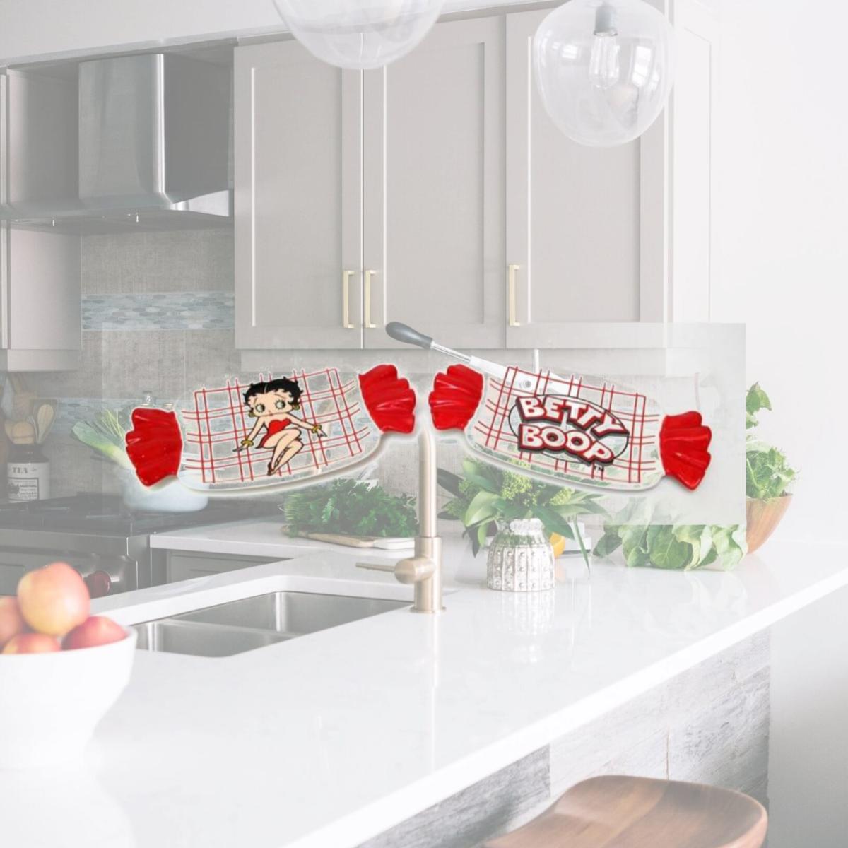 Picture of Betty Boop Classic Plates - Set of 2