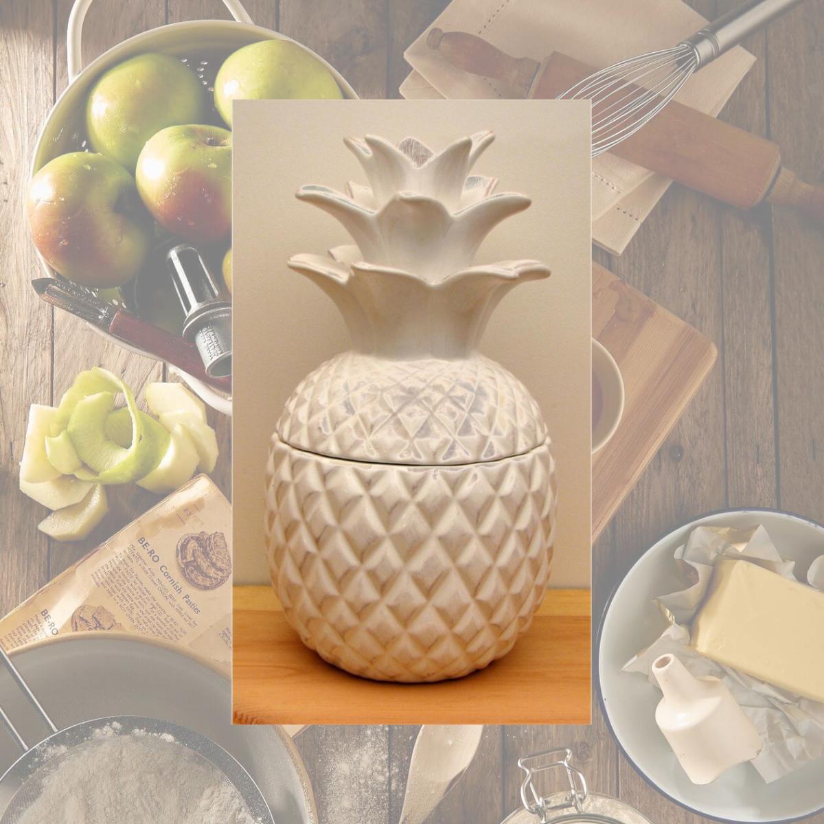 Picture of IWGAC 049-17316 Ceramic Pineapple Jar