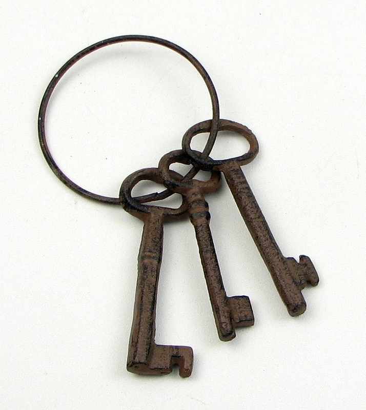 0184j-02432 Cast Iron Key On Ring
