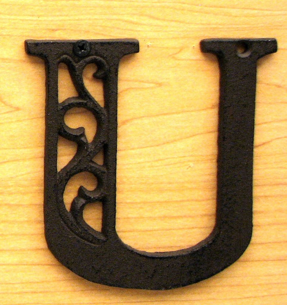 0184j-0557-u Cast Iron Alphabet Letter U