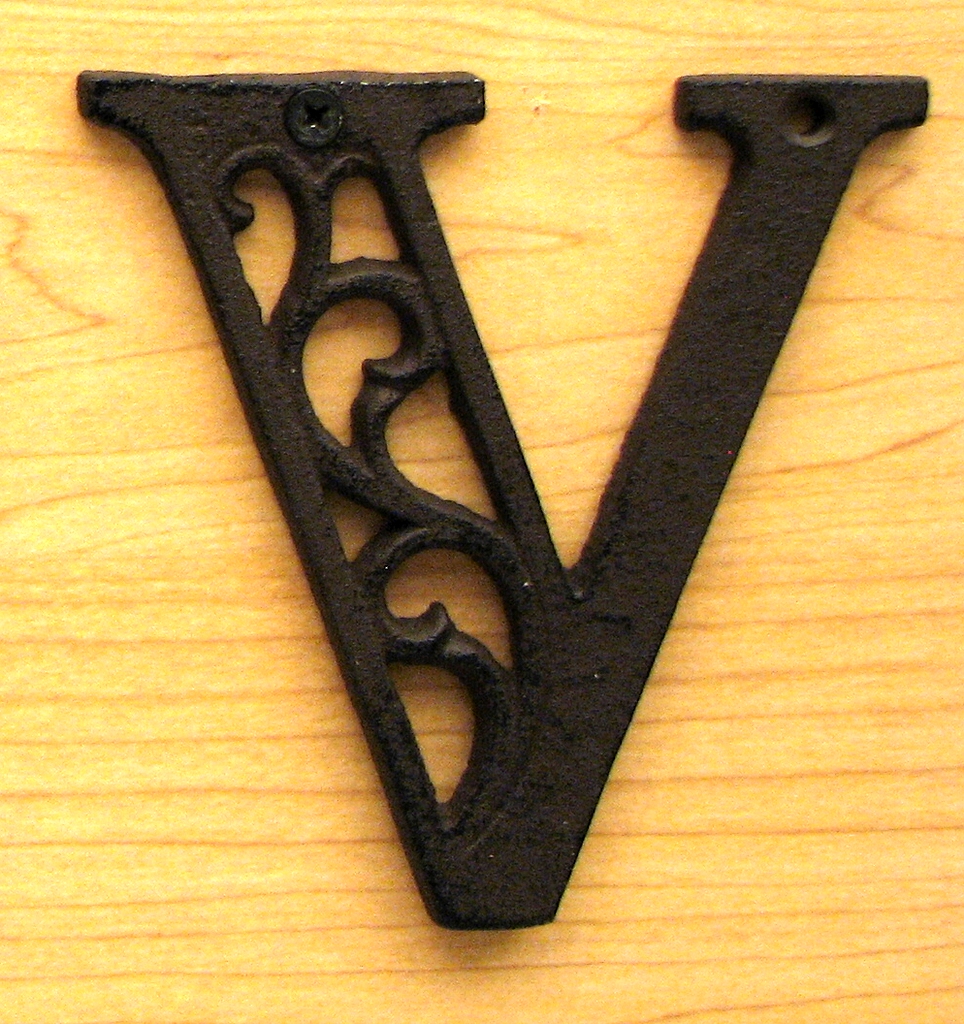 0184j-0557-v Cast Iron Alphabet Letter V