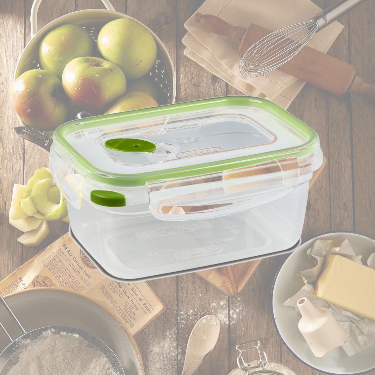 Picture of Sterilite - Clinton Sc 03121606 4.5 Cups Rectangle Ultra-Seal Container