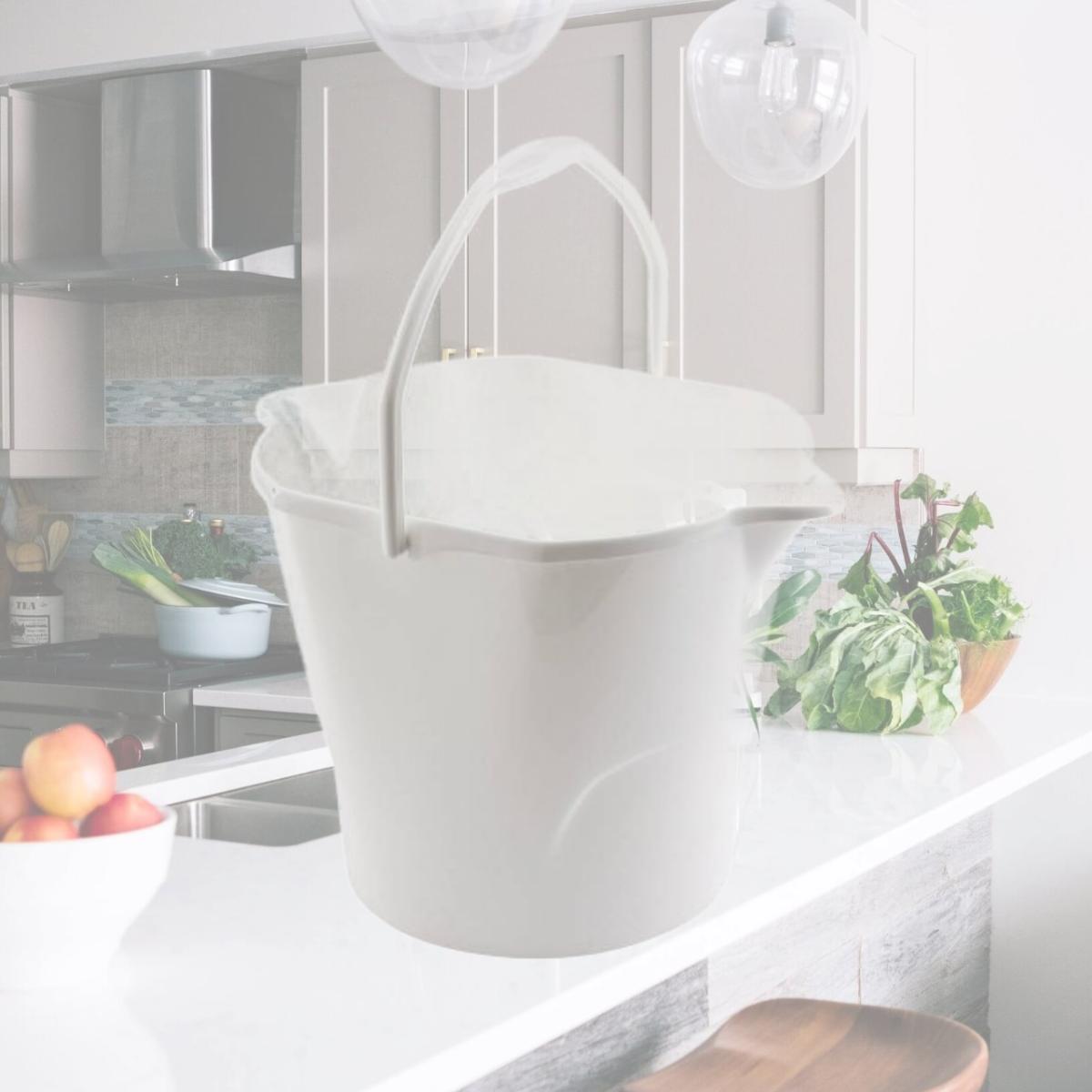 Picture of Libman 00256 3 gal Plastic All Purpose Bucket, White