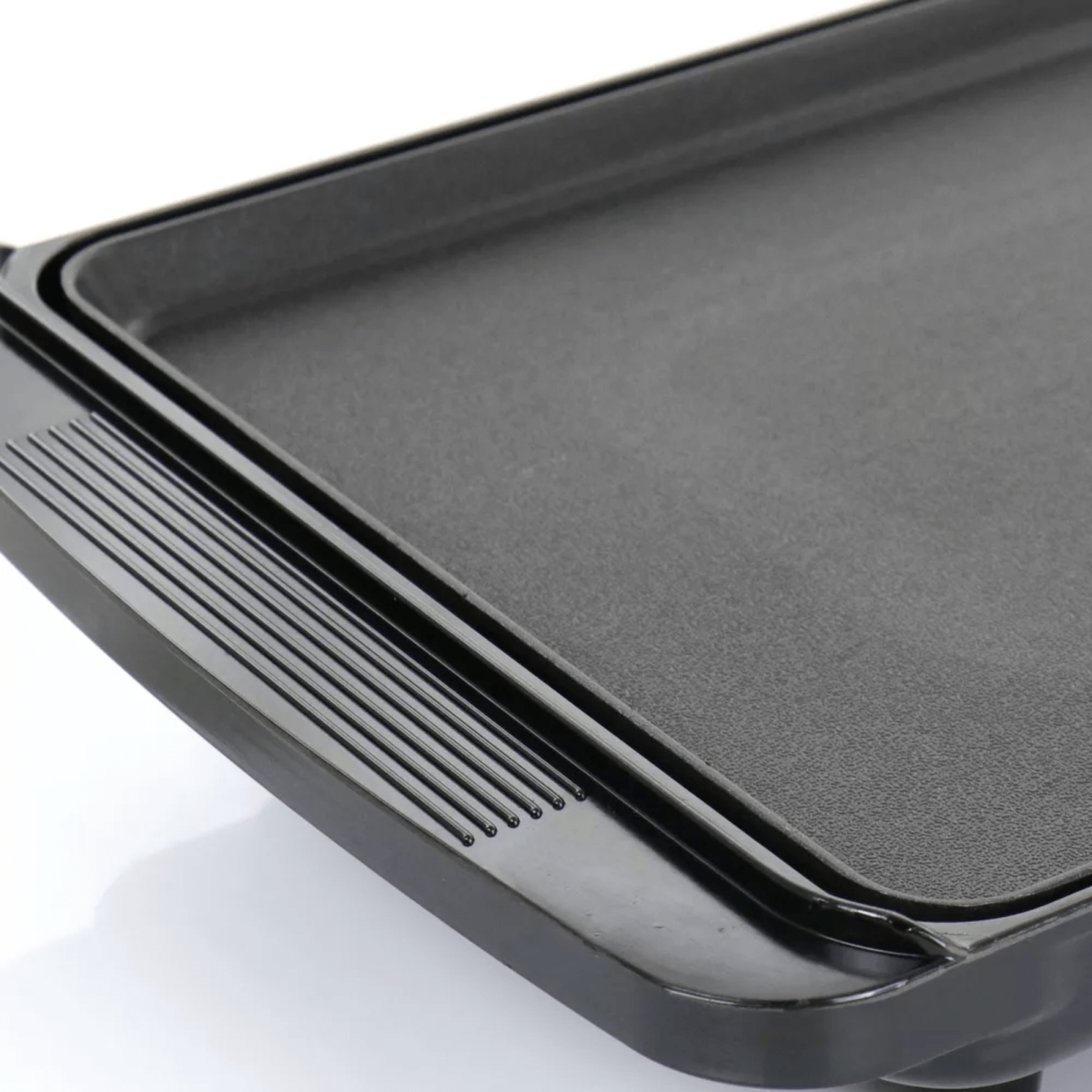Picture of Better Chef IM-346B-CP Better Chef Family Size Cool Touch Electric Countertop Griddle