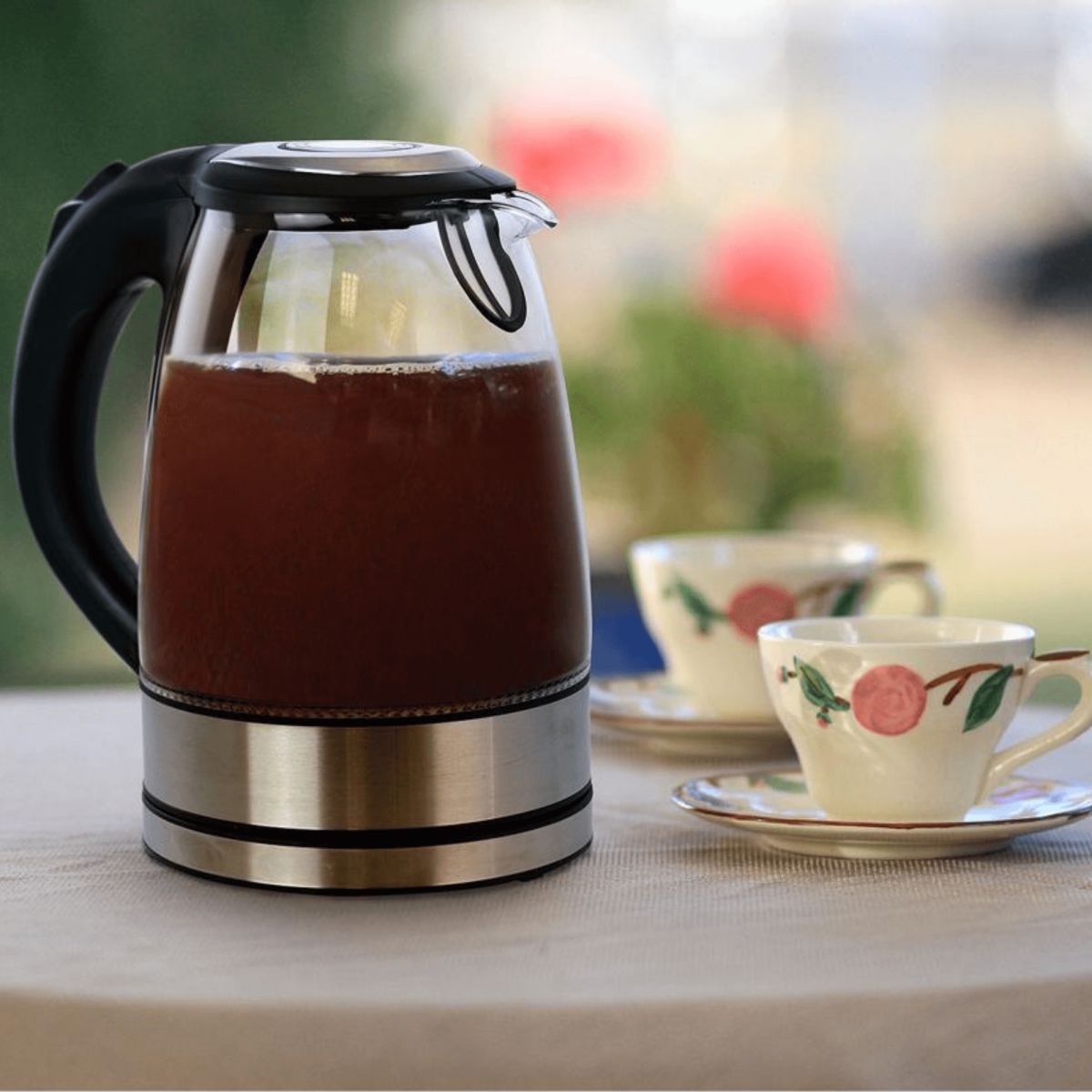 Picture of Better Chef IM-178S-CP Better Chef 1500W 7-Cup Cordless Electric Borosilicate Glass Kettle with 360 Degree Swivel Base