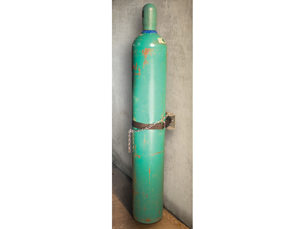 Justrite 35250 Steel Gas Cylinder With Bracket, 1 Cylinder