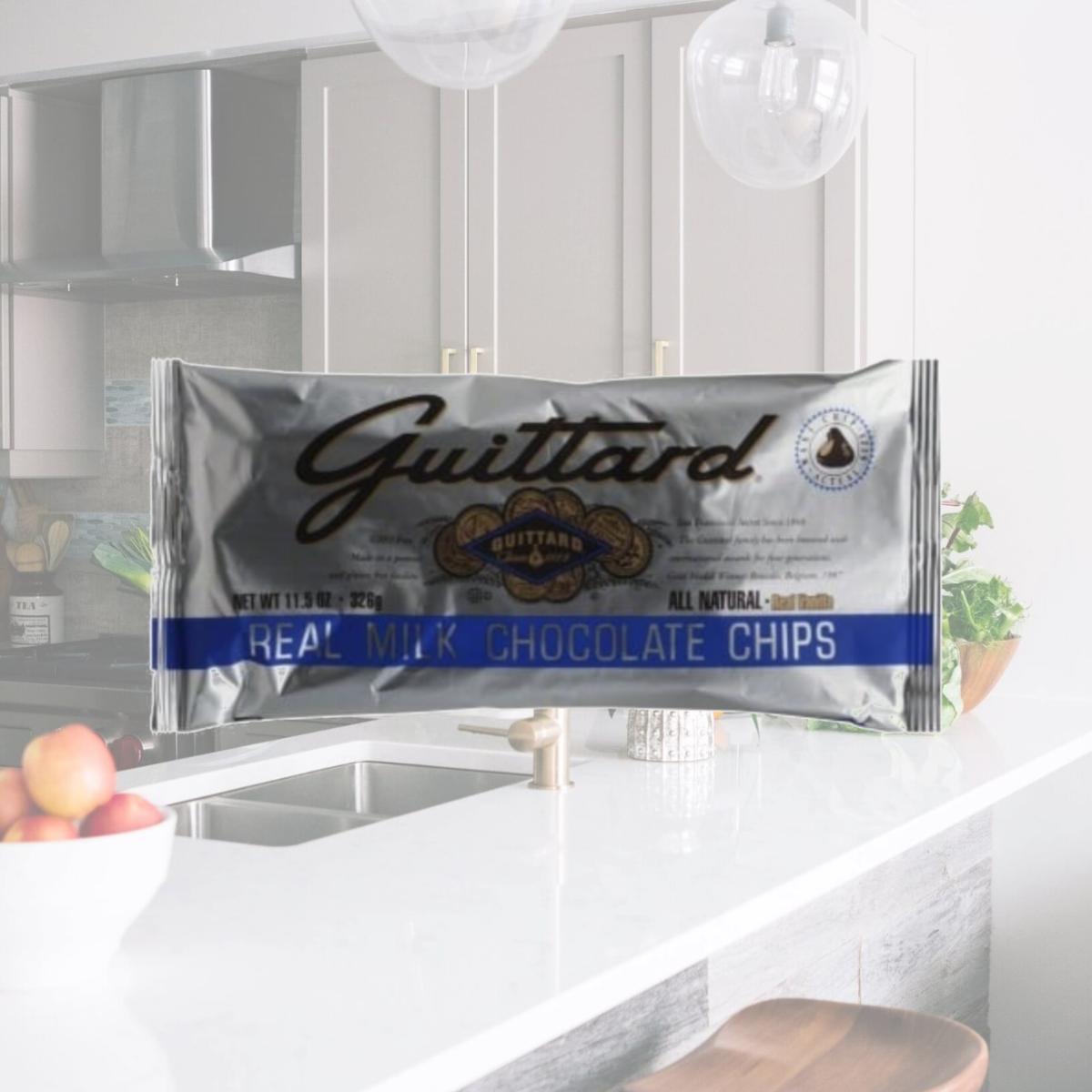 Picture of GUITTARD 81638 Real Milk Chocolate Chips - 11.5 oz.