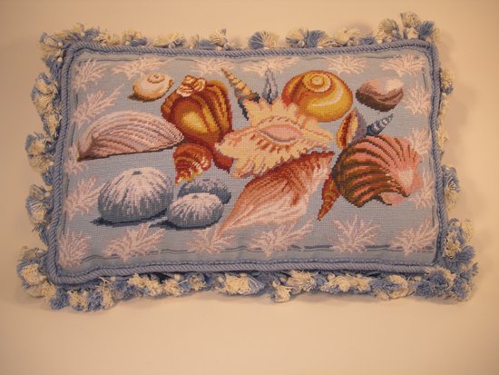60684.c19ob Seashell Needle Point Pillow, Beige & Blue - 12 X 19 In.