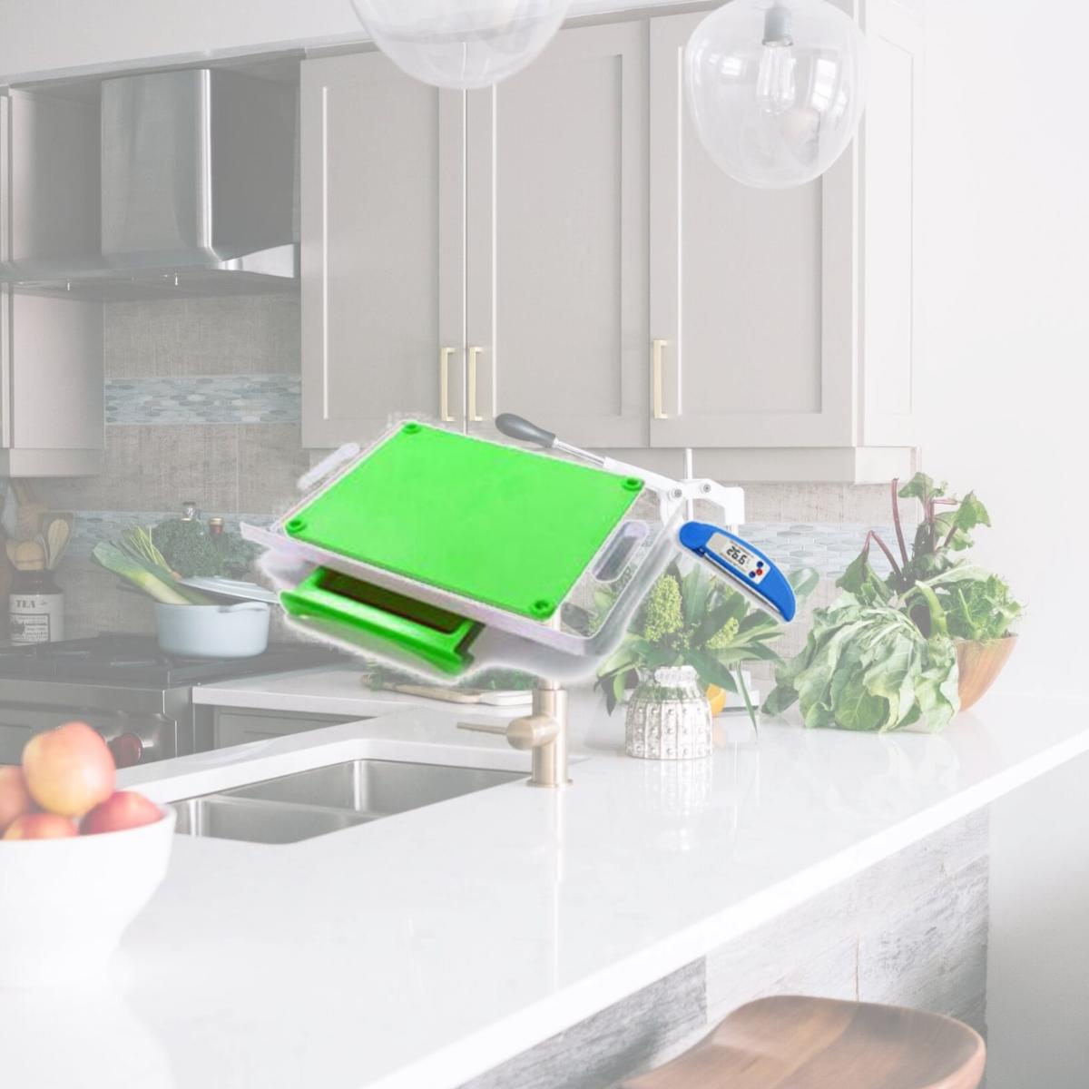 Picture of Karving King KK3MT Dripless 2 in 1 System Cutting Board with Digital Meat Thermometer, Green