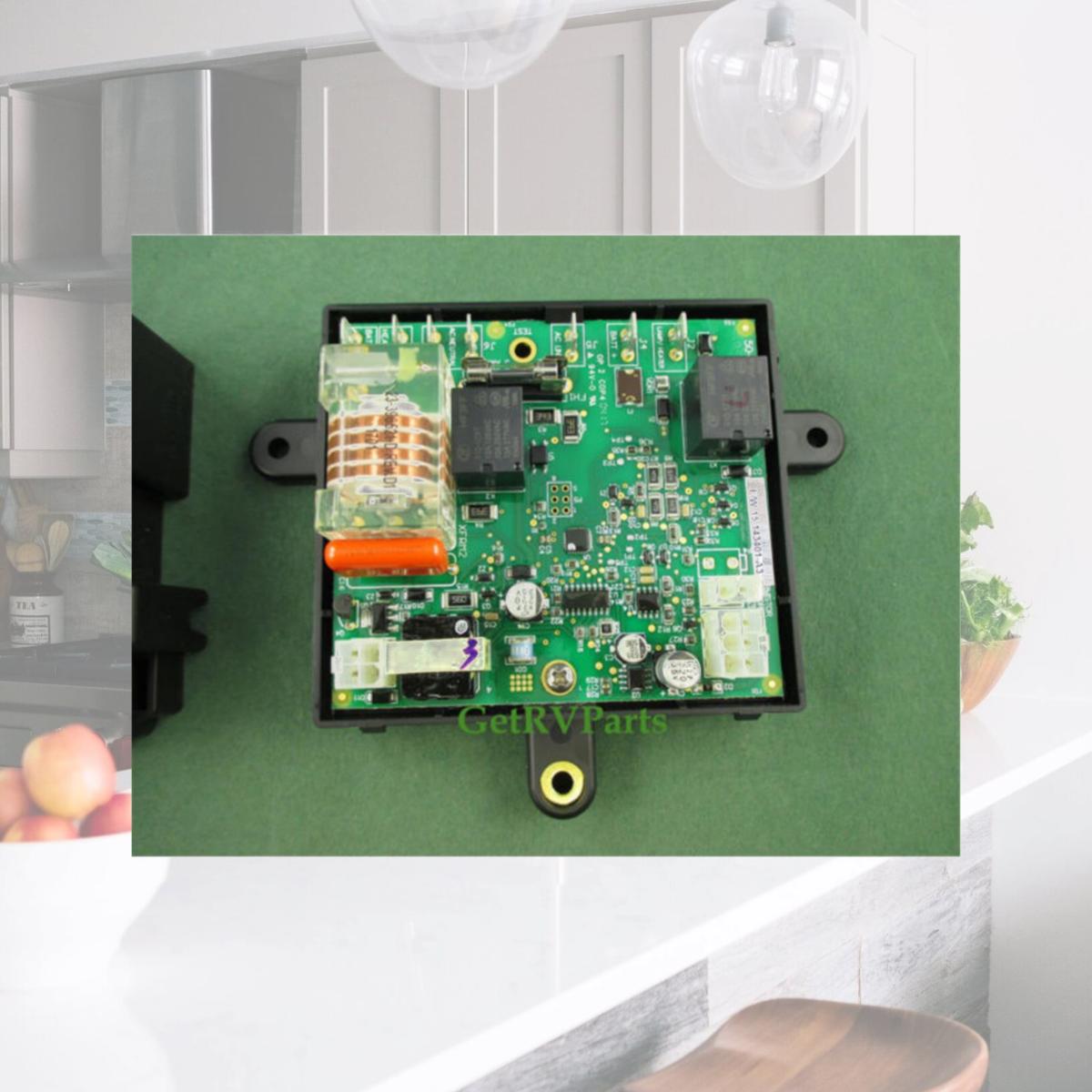 Picture of Dometic D7E-3316348900 Refrigerator PCB Module Control Circuit Board