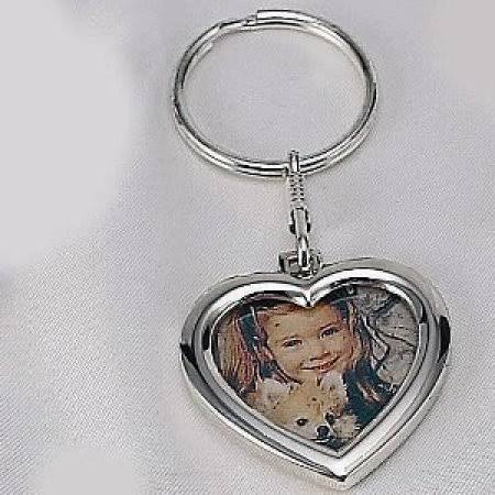 80082 Key Chain With Heart Frame