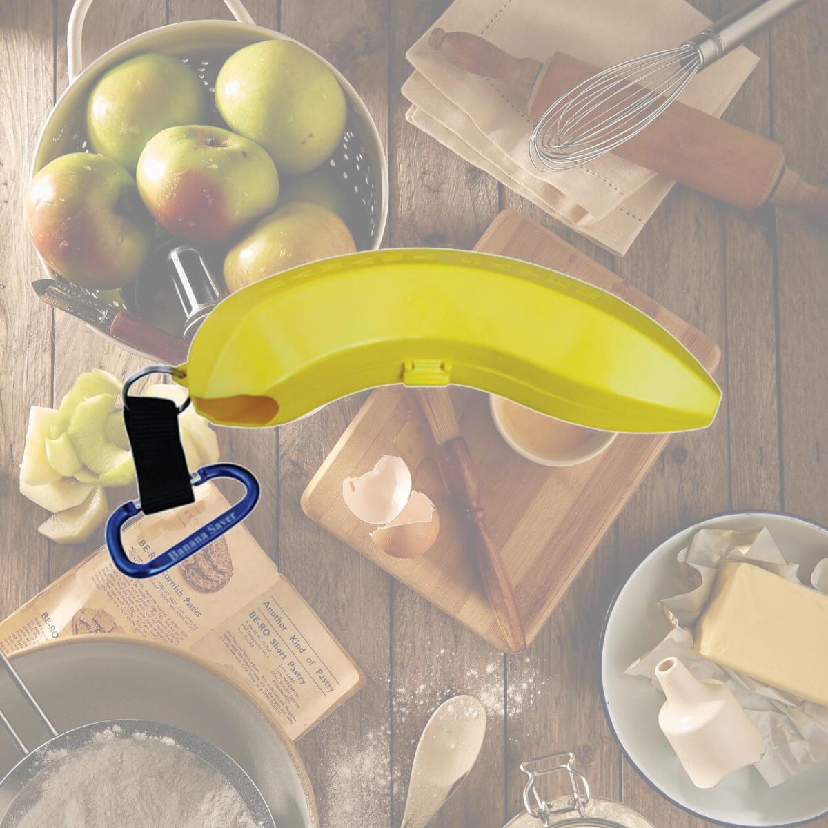 Picture of Banana Saver 609231 Food Containers with Carbiner