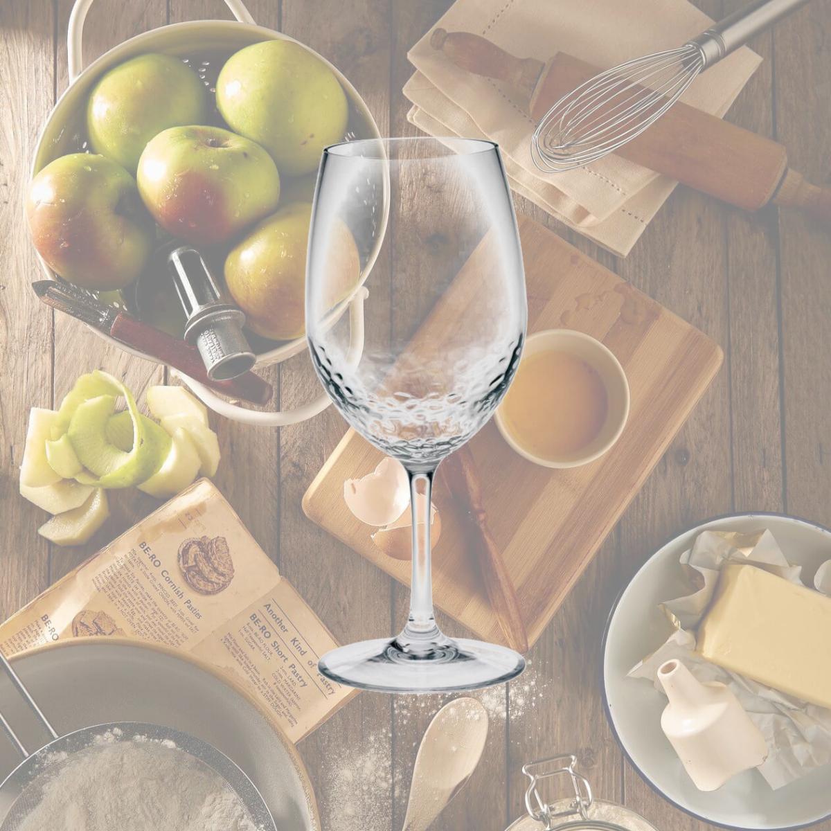 Picture of LeadingWare TRS-0762 Tritan Hammer 20 oz Wine Glass - Set of 4