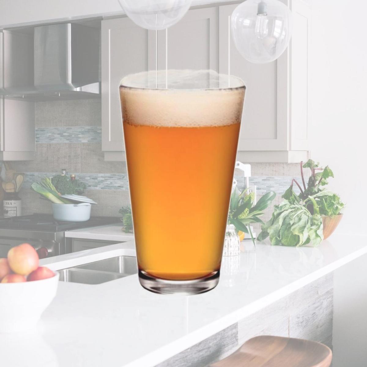 Picture of LeadingWare TRS-0130 Unbreakable Tritan 16 oz Beer Cup - Set of 4