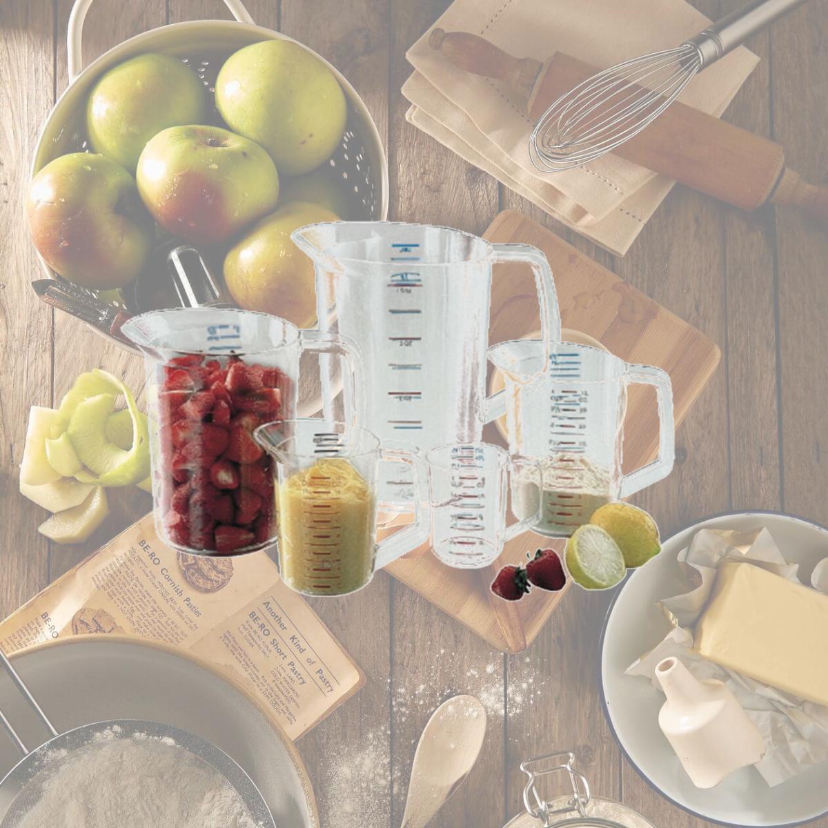 Picture of Rubbermaid Commercial Products RCP 3217 CLE 2 Quart Measuring Cup - Clear