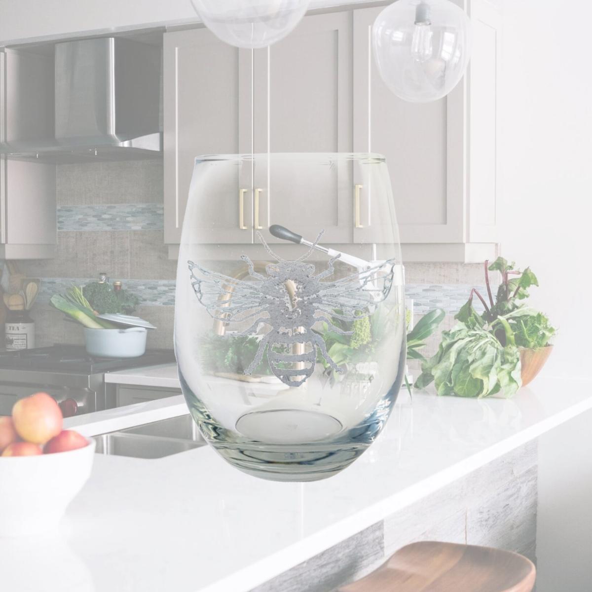 Picture of Lyoncraft SWBE01 18 oz Honey Bee Engraved Stemless Wine Glass