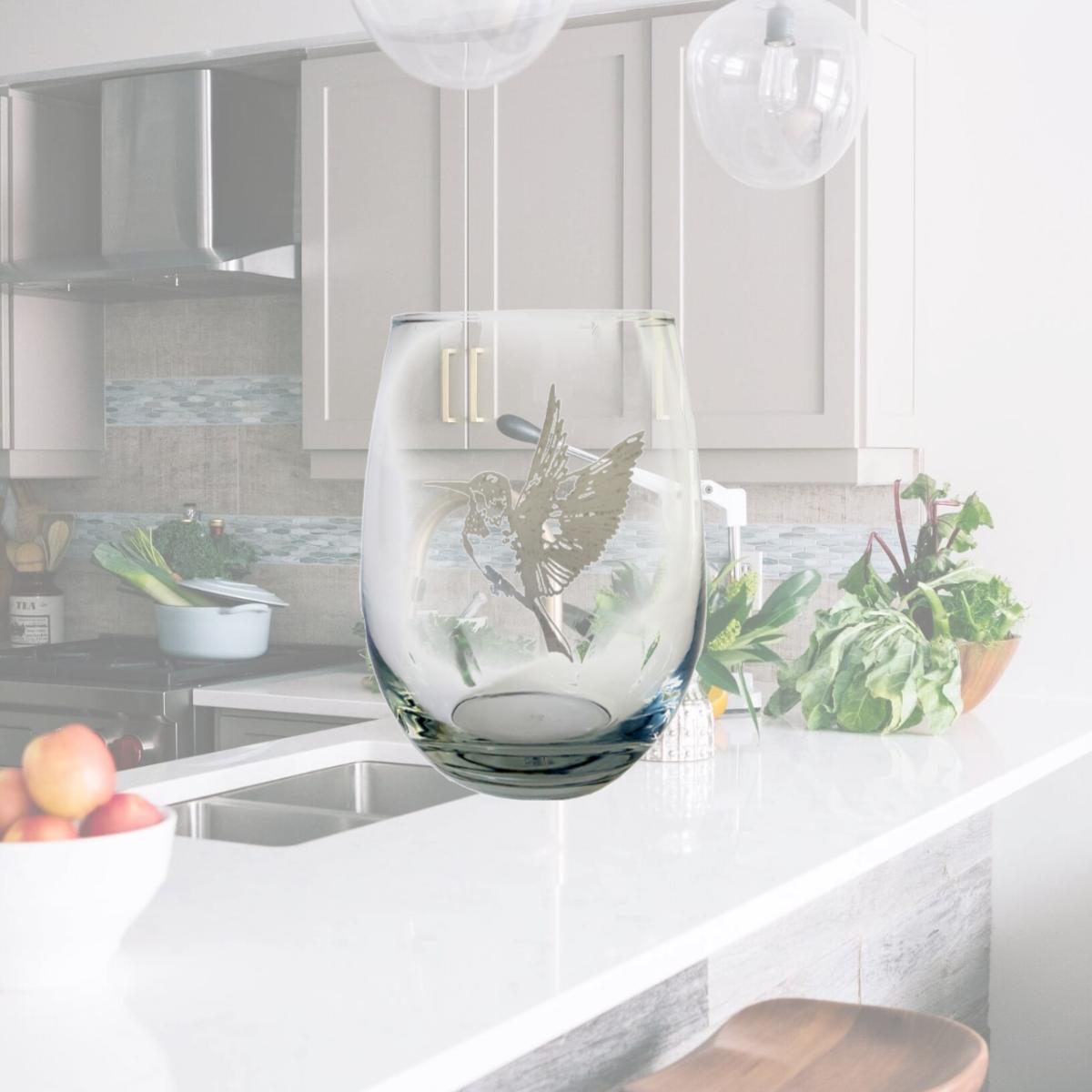Picture of Lyoncraft SWHU01 18 oz Hummingbird Engraved Stemless Wine Glass
