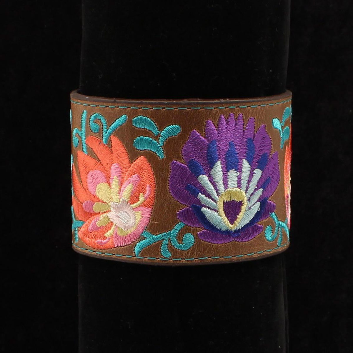 Dbr718 Medium Brown Leather Cuff With Floral Embrossed Beaded