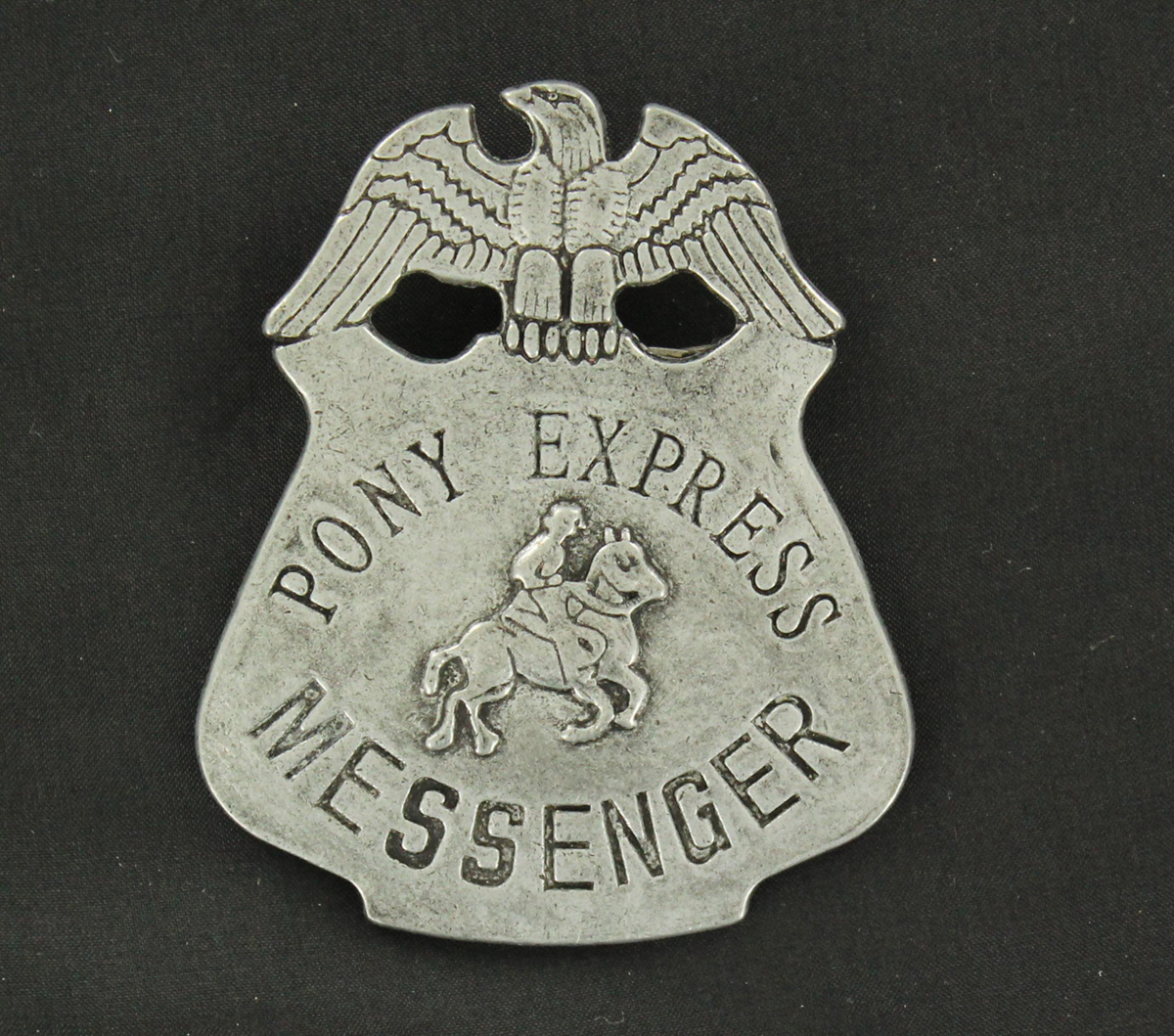 28214 Pony Express Toy Badge