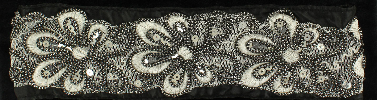 3007801 Sequin Adornment Floral Pattern Headband, Black - 2.5 In.
