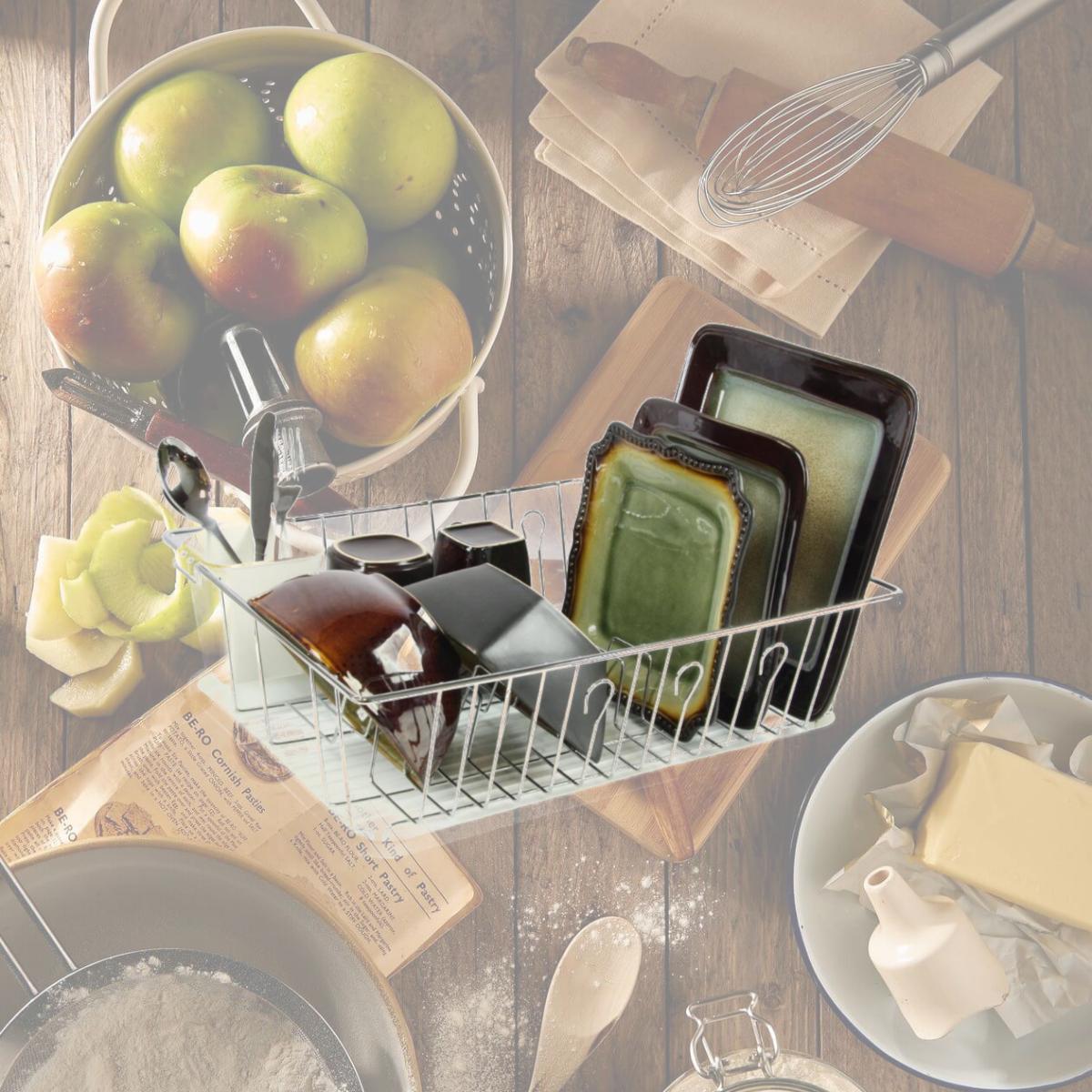 Picture of Megachef DR-102 17.5 in. Single Level Dish Rack with 14 Plate Positioners & Detachable Utensil Holder, White